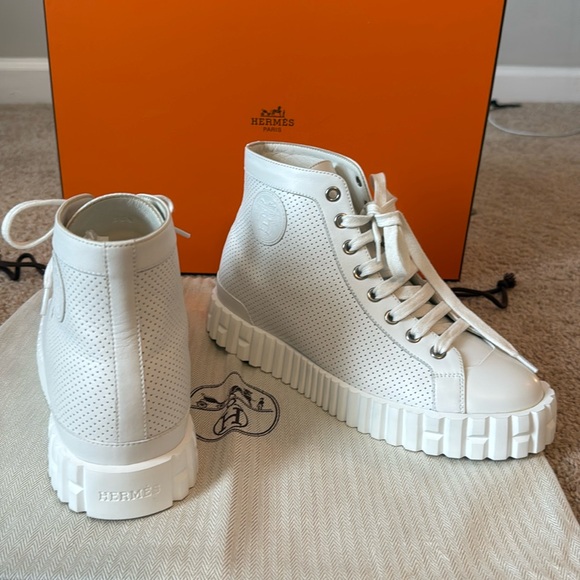 Hermès - Picture 10 of 17